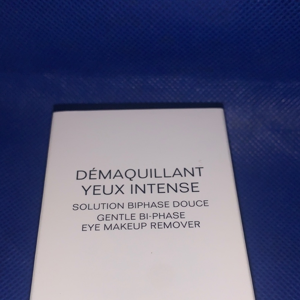 CHANEL Démaquillant Yeux Intense - Picture 4 of 6